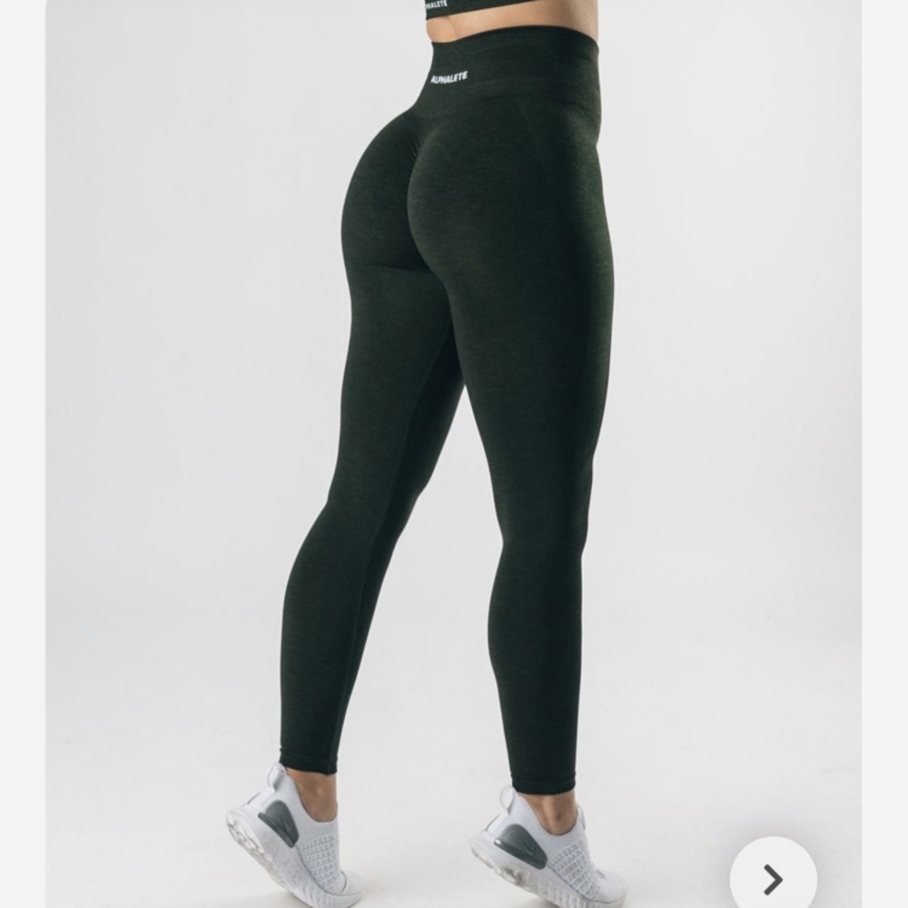 Alphalete Amplify Leggings- Evergreen size small
